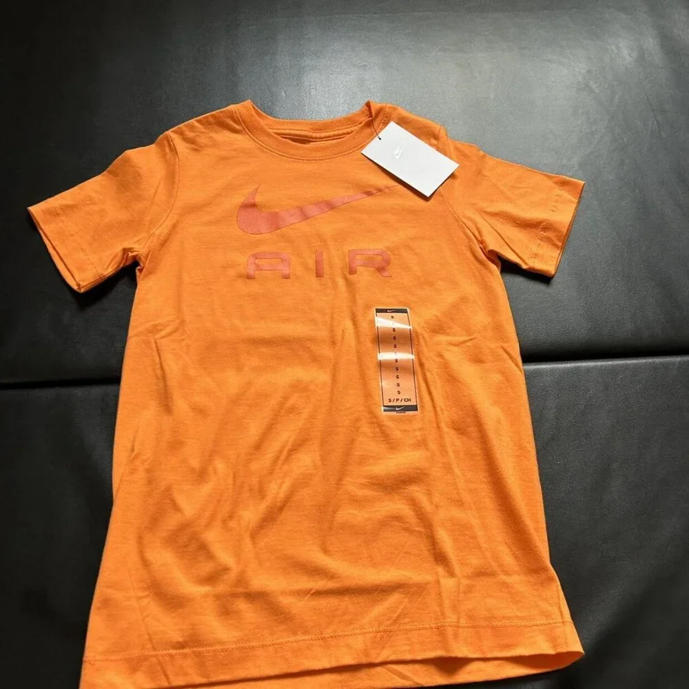 NWT Nike Jogger & Tee Set Boys Youth Size Small